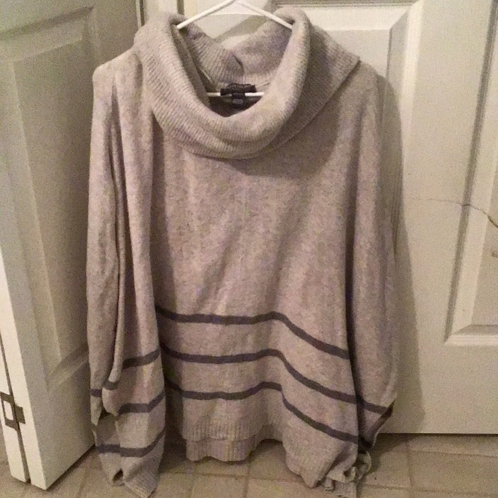 Maternity shirt